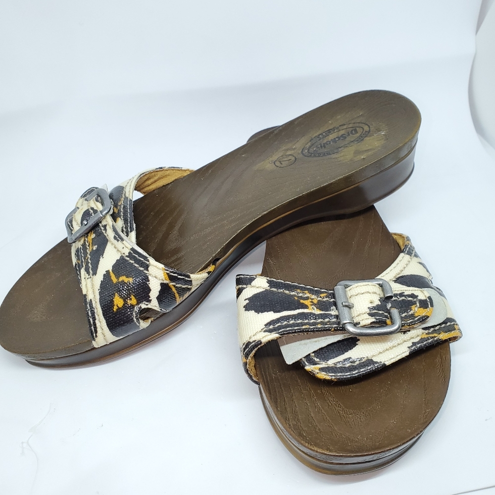 Dr Scholls leopard clog sandals